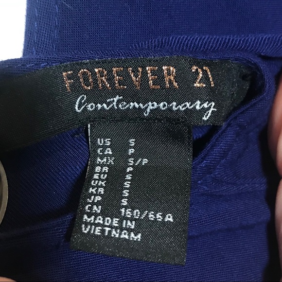 Forever 21 V-neck Culotte Navy Jumpsuit Sz SP - Picture 8 of 8